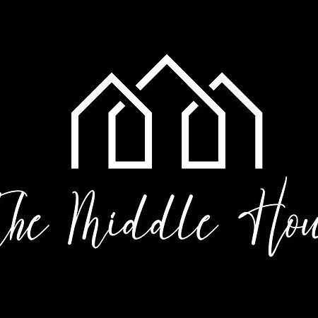 사투마레 The Middle House 아파트 외부 사진