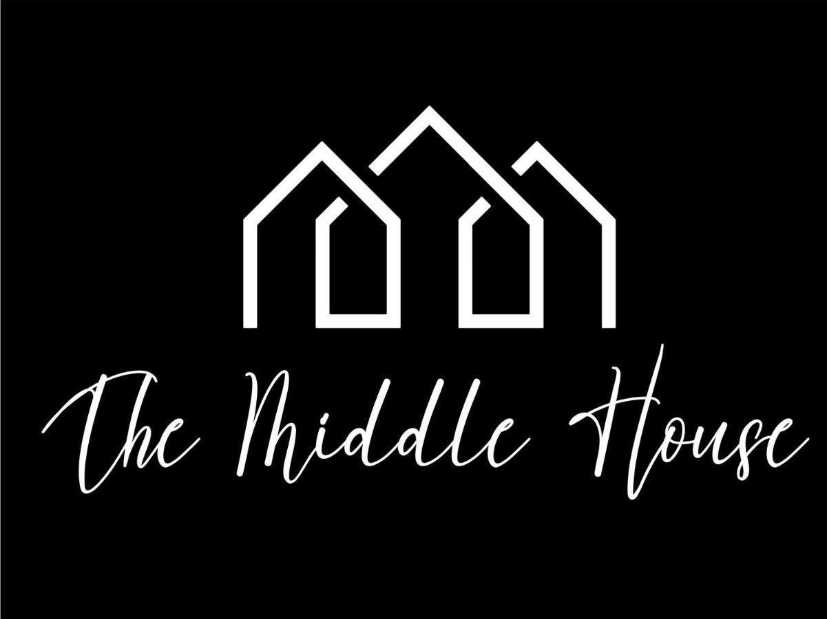 사투마레 The Middle House 아파트 외부 사진